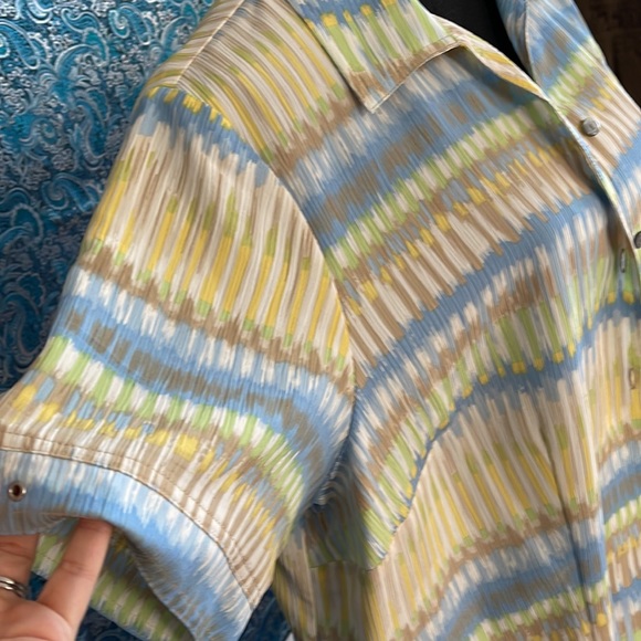 Alia Woman Plus Size Top 20W | Button-Down Short Sleeve Business Casual - Picture 3 of 4